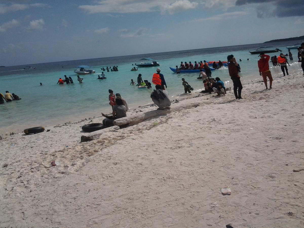 Penginapan Asidik Bira Exterior photo