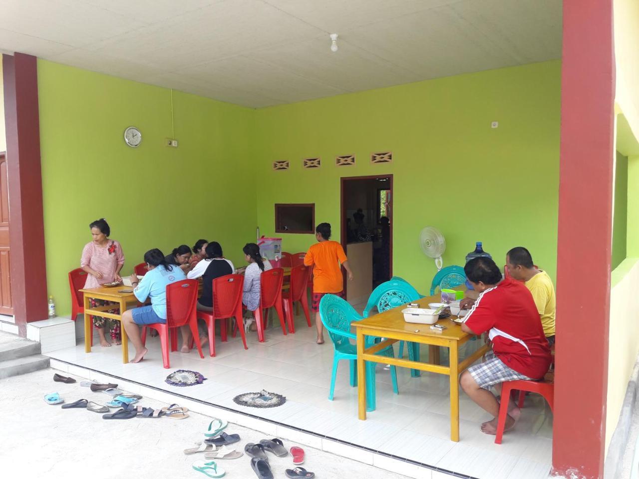 Penginapan Asidik Bira Exterior photo
